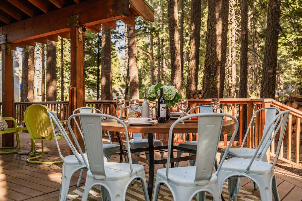 The deck and the grill
